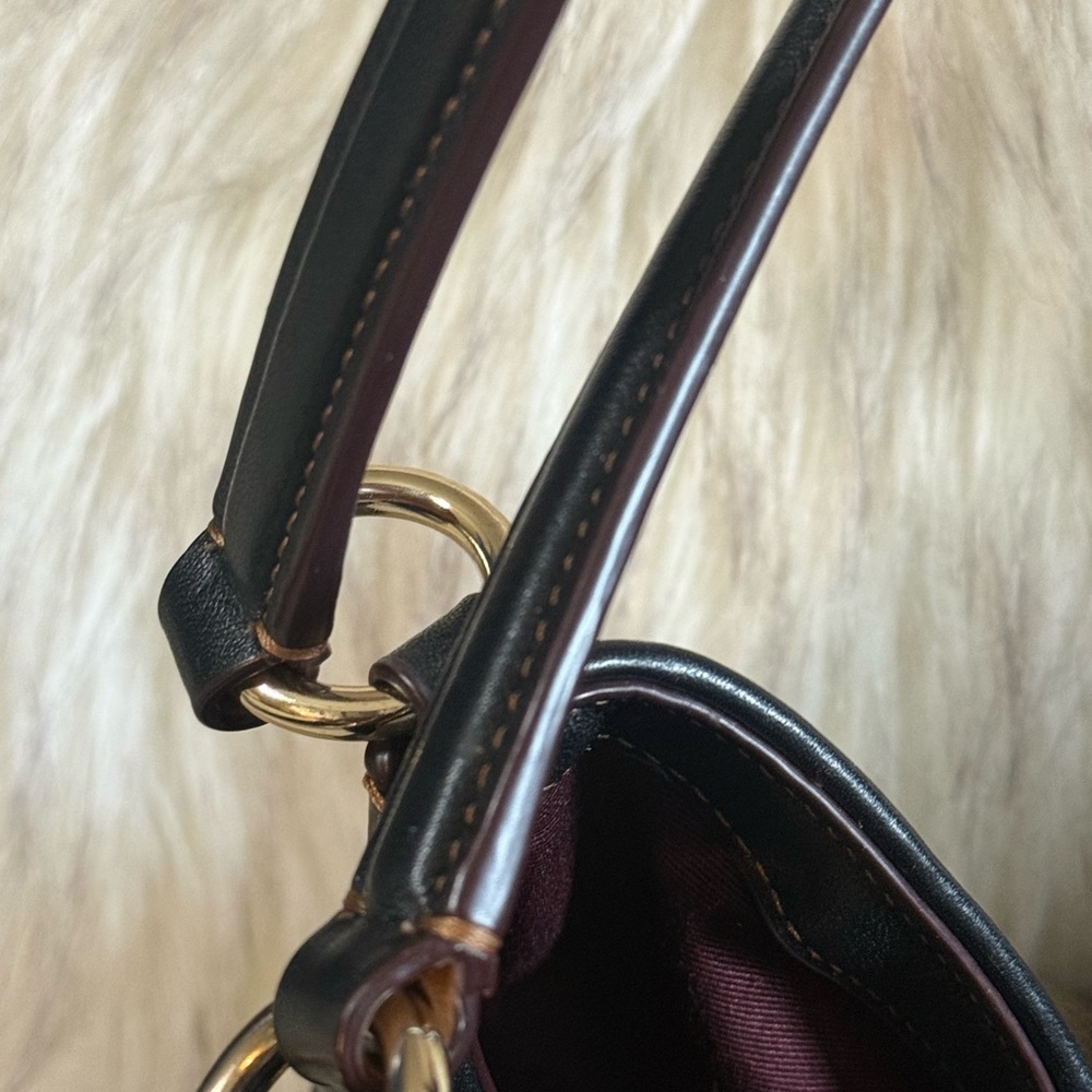 Coach Black and Cream Shoulder Bag - Picture 4 of 16